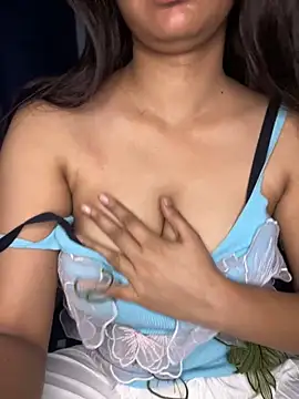 Cute Marina online show from March 2026 05:05:01 PM