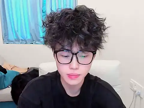 L1kuto online show from November 2025 04:01:01 AM