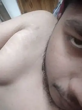 niiksvinz online show from December 2025 10:57:01 AM