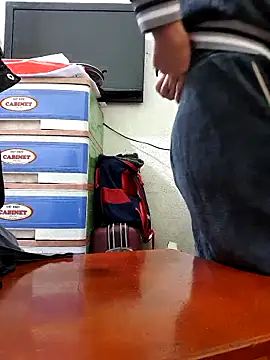 YennyeLa online show from March 2026 12:39:02 AM