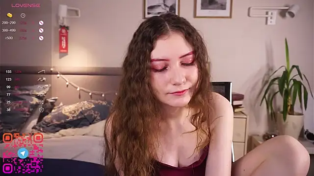 Snapshot of MegganKinson chatting on February 2026 05:45:01 AM MegganKinson online show from February 2026 05:45:01 AM