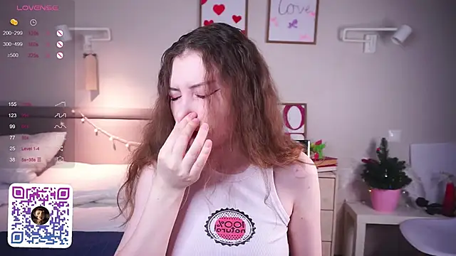 Snapshot of MegganKinson chatting on March 2026 05:09:02 AM MegganKinson online show from March 2026 05:09:02 AM