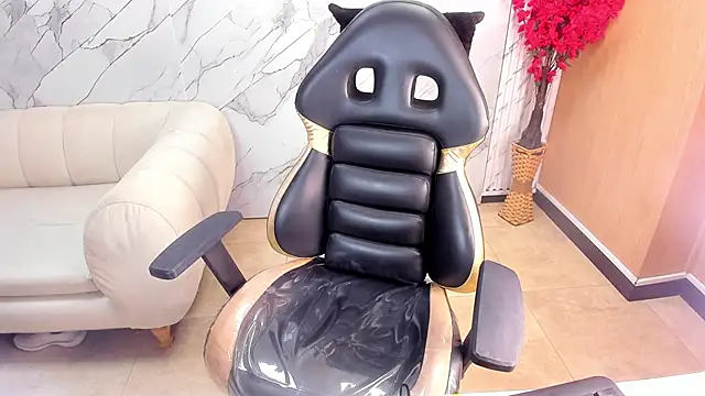 andrea tasty tf online show from December 2025 12:53:02 PM