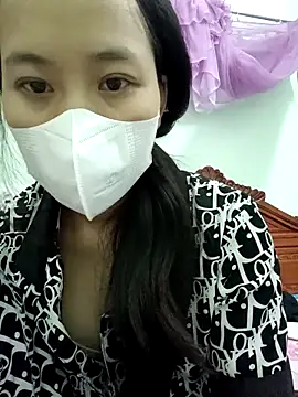 Snapshot of LylyCii69 chatting on October 2025 07:40:01 AM LylyCii69 online show from October 2025 07:40:01 AM