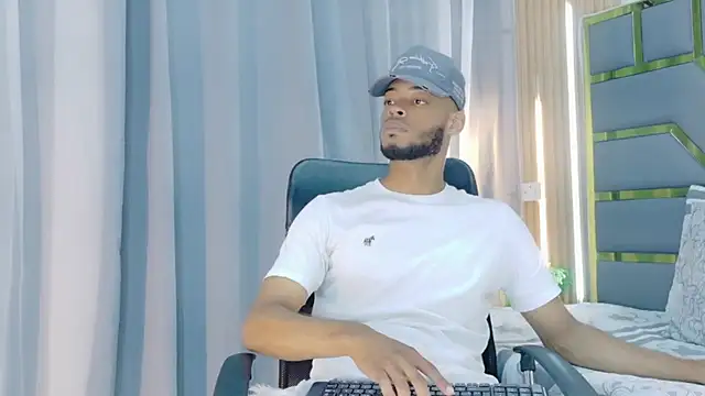 Snapshot of Neytanmalcon chatting on February 2026 06:05:01 PM Neytanmalcon online show from February 2026 06:05:01 PM