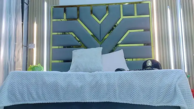 Snapshot of Neytanmalcon chatting on March 2026 07:43:02 PM Neytanmalcon online show from March 2026 07:43:02 PM