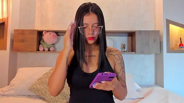 Snapshot of sophie_duval chatting on February 2026 09:35:01 PM sophie duval online show from February 2026 09:35:01 PM