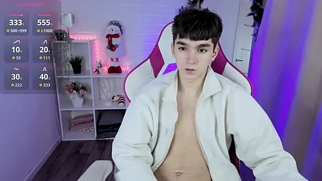 YamiTwink online show from December 2025 09:33:01 PM