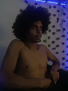 Snapshot of aaron_play chatting on November 2025 01:55:02 PM aaron play online show from November 2025 01:55:02 PM