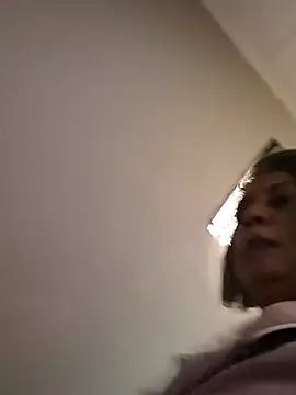 IndianLara online show from November 2025 04:10:02 AM