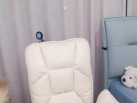 Xiaodie-baby online show from October 2025 02:37:02 AM