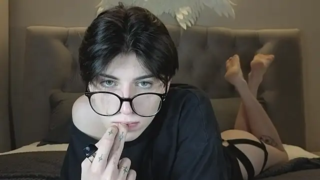 Oliver star boy  online show from January 2026 03:32:01 AM