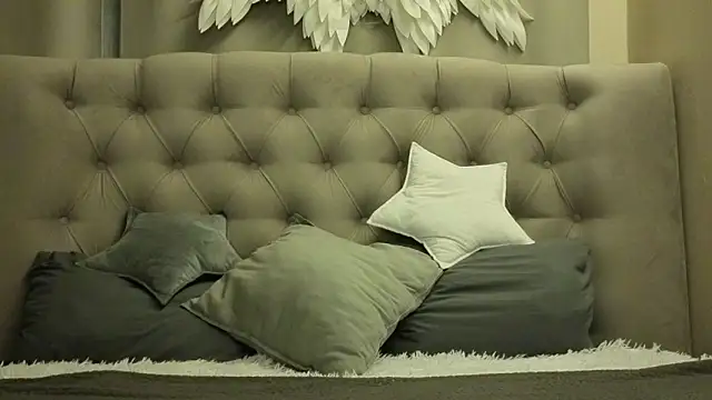 Oliver star boy  online show from April 2026 07:47:02 PM