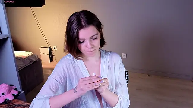 PollyRouge   online show from February 2026 08:51:02 PM