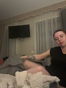 Latexaddictx  online show from February 2026 07:25:02 PM