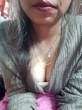 Sujatab250 online show from November 2025 06:44:02 PM