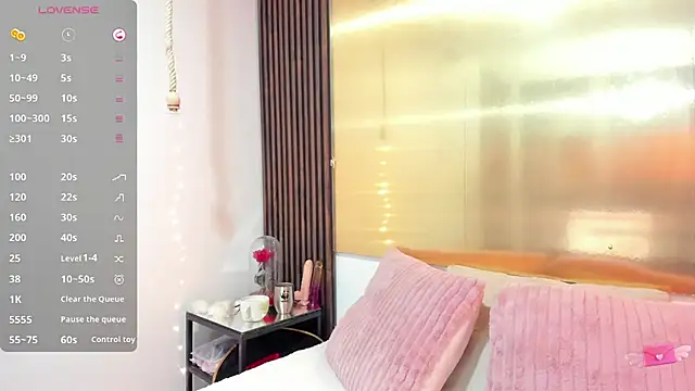 LunaaMorena online show from November 2025 01:32:02 PM