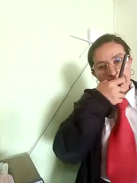 Valentina--1 online show from November 2025 08:52:01 PM