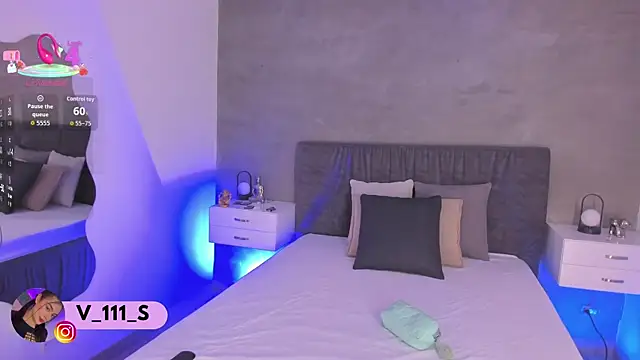 andreanix online show from March 2026 08:26:01 PM