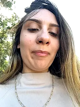 sarah honey   online show from November 2025 02:06:01 PM