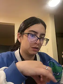 Kloe Novoa online show from April 2026 12:12:01 PM