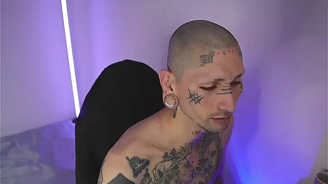 Snapshot of TokyoHatsumoto chatting on January 2026 10:19:02 PM TokyoHatsumoto online show from January 2026 10:19:02 PM