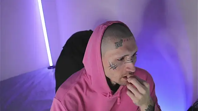 Snapshot of TokyoHatsumoto chatting on February 2026 11:03:02 PM TokyoHatsumoto online show from February 2026 11:03:02 PM