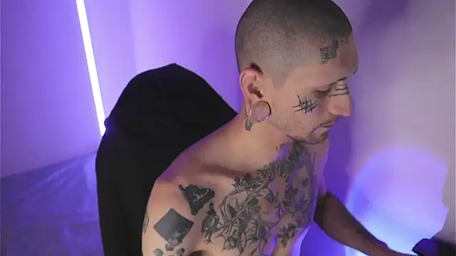 Snapshot of TokyoHatsumoto chatting on February 2026 11:03:02 PM TokyoHatsumoto online show from February 2026 11:03:02 PM