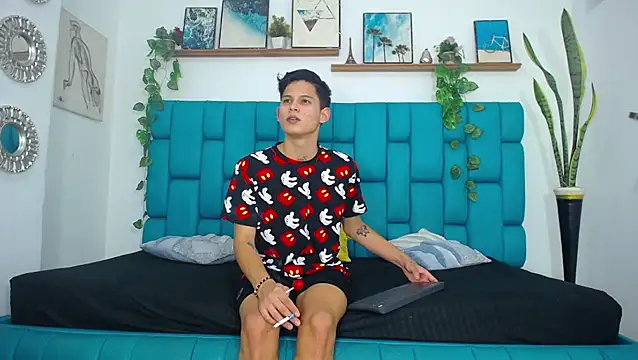 Hot Boys Latinos X online show from November 2025 09:59:01 PM