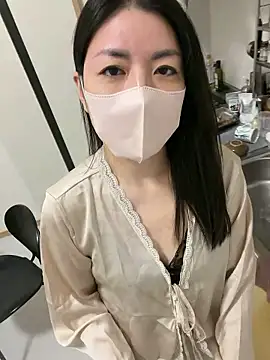 akimix xoxo online show from February 2026 01:20:01 PM