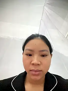 Snapshot of Milk_xx chatting on November 2025 08:11:02 PM Milk xx online show from November 2025 08:11:02 PM