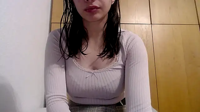 bellefleurrr online show from November 2025 07:30:02 PM