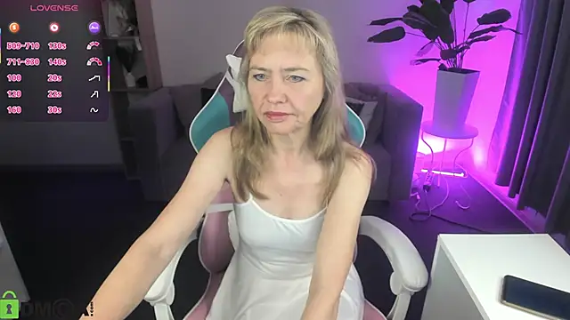 Carla Vogue online show from February 2026 11:53:01 AM