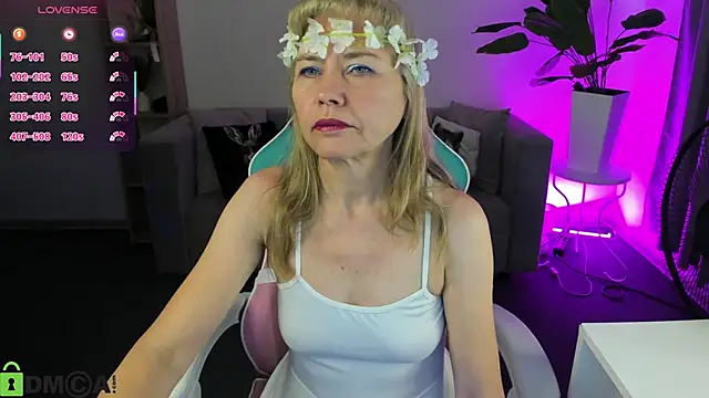 Carla Vogue online show from February 2026 10:56:01 AM