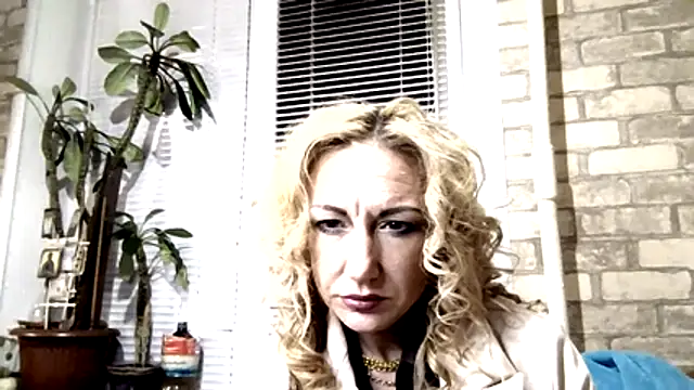 LilaniLoverx online show from November 2025 04:00:02 AM