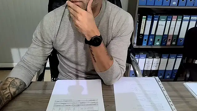 Evasionee online show from October 2025 10:41:01 AM