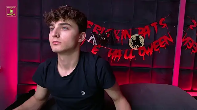 Snapshot of Richard_steele_hot chatting on October 2025 03:25:01 PM Richard steele hot online show from October 2025 03:25:01 PM