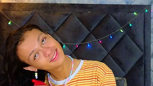 Indi rave online show from November 2025 01:01:01 PM