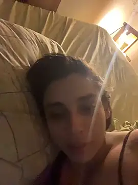 Snapshot of gigi333regi chatting on February 2026 11:44:02 AM gigi333regi online show from February 2026 11:44:02 AM