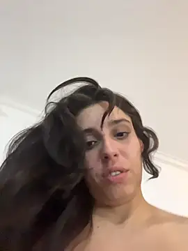 Snapshot of gigi333regi chatting on February 2026 07:40:01 AM gigi333regi online show from February 2026 07:40:01 AM