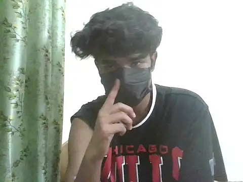 kriZ08 online show from April 2026 06:12:01 PM