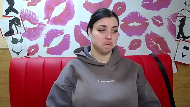 ScarletCargo online show from November 2025 06:07:02 AM