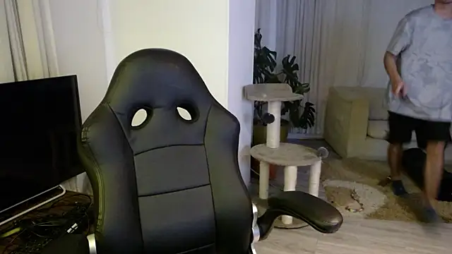 cowboy co online show from October 2025 04:27:01 AM