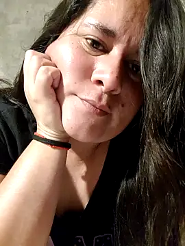 Clara Arg online show from December 2025 01:55:02 AM