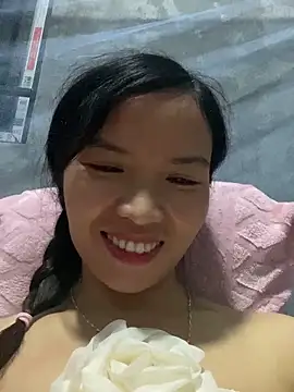 Snapshot of Yunzang chatting on November 2025 11:01:02 AM Yunzang online show from November 2025 11:01:02 AM