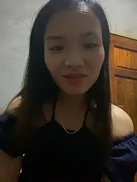 Snapshot of Yunzang chatting on November 2025 12:27:01 AM Yunzang online show from November 2025 12:27:01 AM