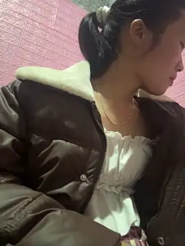 Snapshot of Yunzang chatting on February 2026 12:55:02 AM Yunzang online show from February 2026 12:55:02 AM