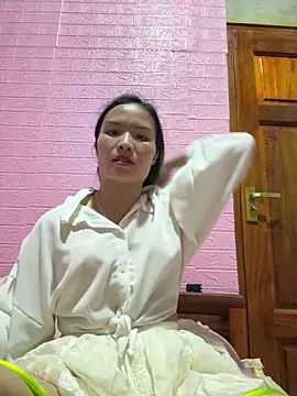 Snapshot of Yunzang chatting on March 2026 05:42:01 AM Yunzang online show from March 2026 05:42:01 AM