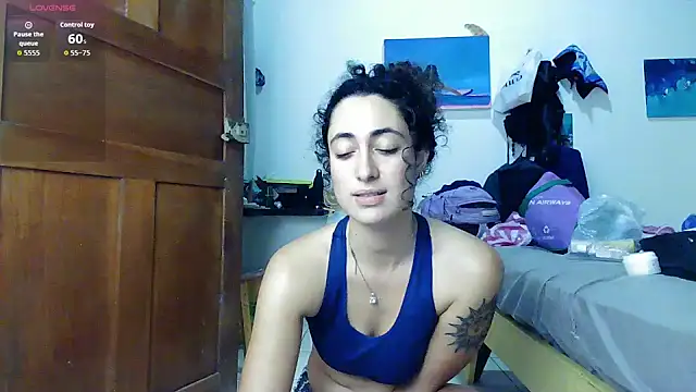 Snapshot of eleganceafterdark chatting on February 2026 01:32:01 AM eleganceafterdark online show from February 2026 01:32:01 AM