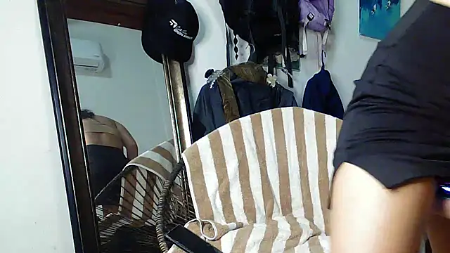 Snapshot of eleganceafterdark chatting on February 2026 04:21:02 AM eleganceafterdark online show from February 2026 04:21:02 AM